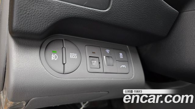 Hyundai Starex 2019 — photo 17