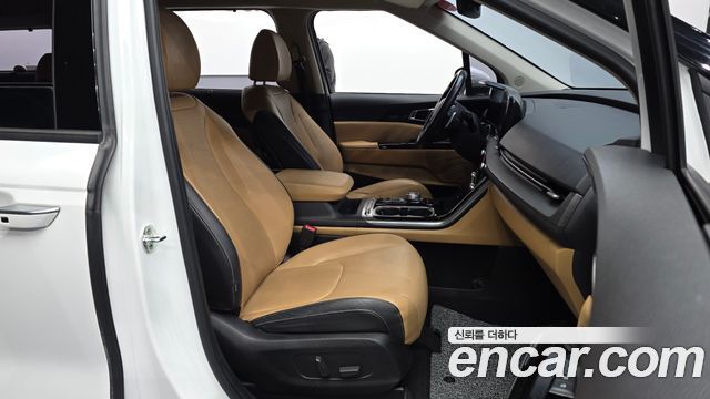 Kia Canival 2022 — photo 11