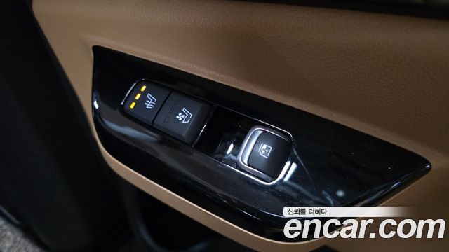 Kia Canival 2022 — photo 19