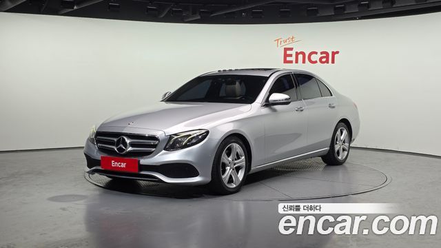 Mercedes-Benz E-Class 2017 — photo 1