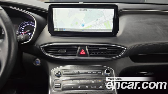 Hyundai Santafe 2023 — photo 16