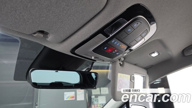 Hyundai Santafe 2023 — photo 18