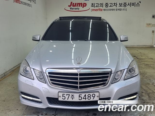 Mercedes-Benz E-Class 2011 — photo 2
