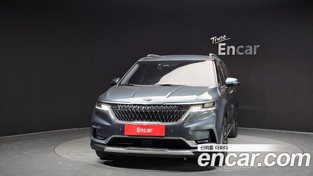 Kia Canival 2021 — photo 3