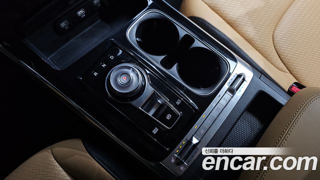 Kia Canival 2021 — photo 9