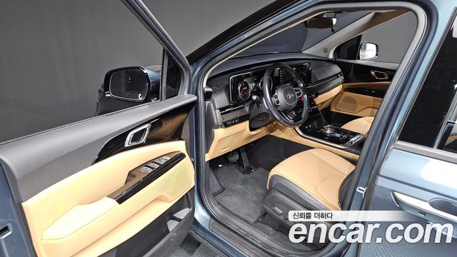 Kia Canival 2021 — photo 10