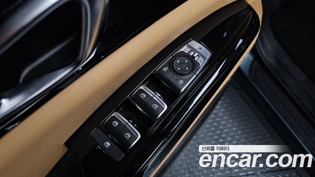 Kia Canival 2021 — photo 12
