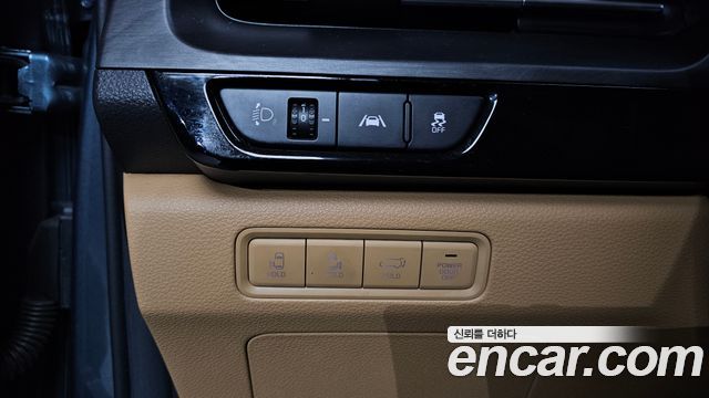 Kia Canival 2021 — photo 13