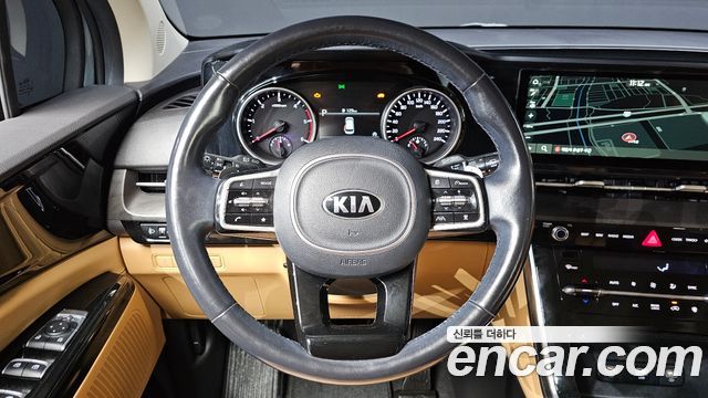 Kia Canival 2021 — photo 14