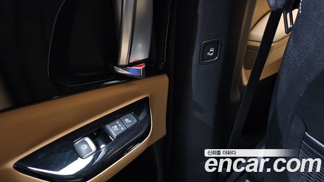 Kia Canival 2021 — photo 19