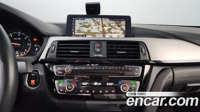 BMW 4-Series 2020 — photo 14