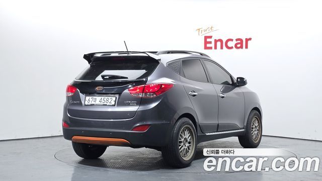 Hyundai Tucson 2010 — photo 2