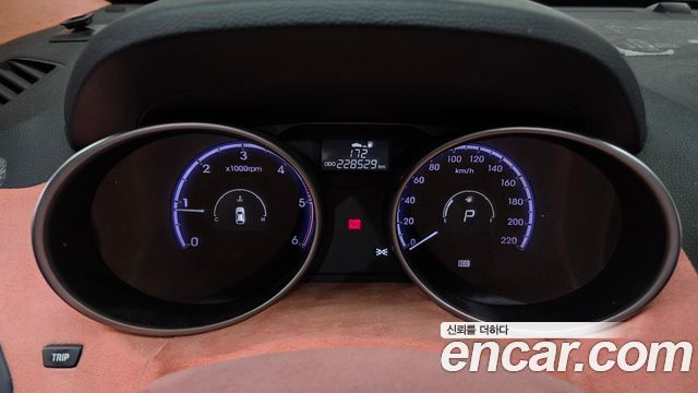 Hyundai Tucson 2010 — photo 8
