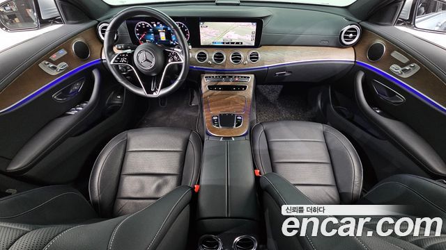 Mercedes-Benz E-Class 2021 — photo 7