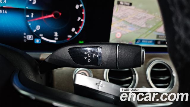 Mercedes-Benz E-Class 2021 — photo 9