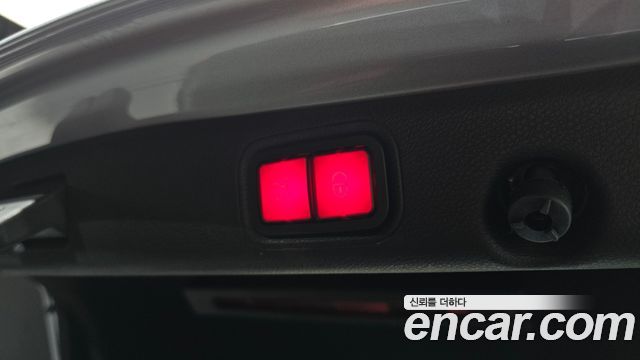 Mercedes-Benz E-Class 2021 — photo 20