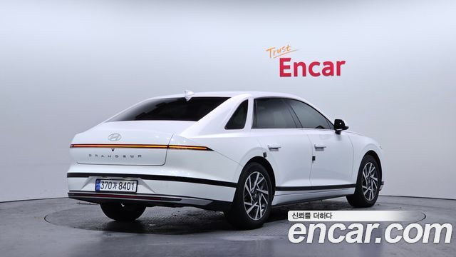 Hyundai Grandeur 2023 — photo 2