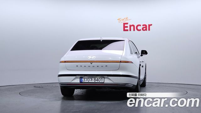 Hyundai Grandeur 2023 — photo 4