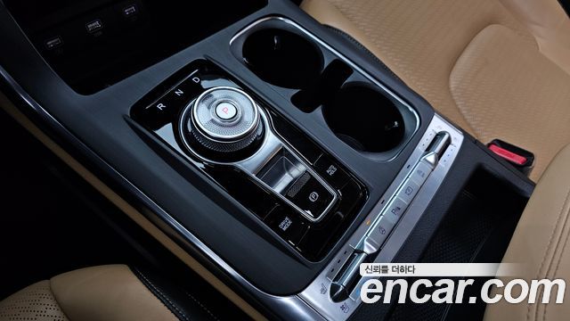 Kia Canival 2021 — photo 9