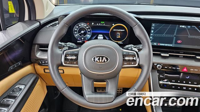 Kia Canival 2021 — photo 13