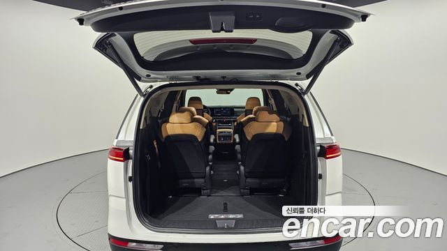 Kia Canival 2021 — photo 20