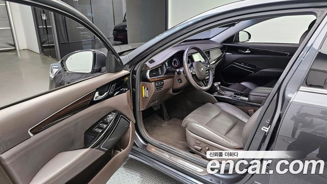 Kia K7 2019 — photo 10