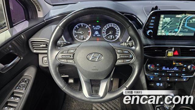 Hyundai Santafe 2019 — photo 12