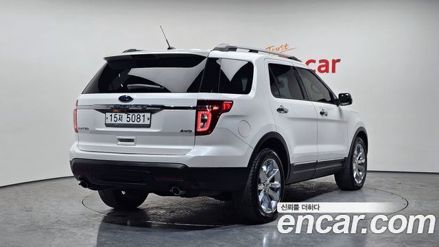 Ford Explorer 2014 — photo 2