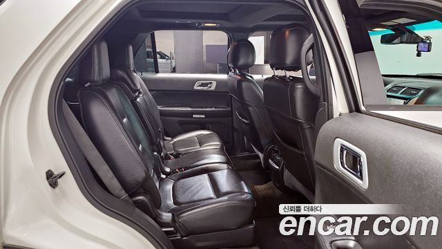 Ford Explorer 2014 — photo 12