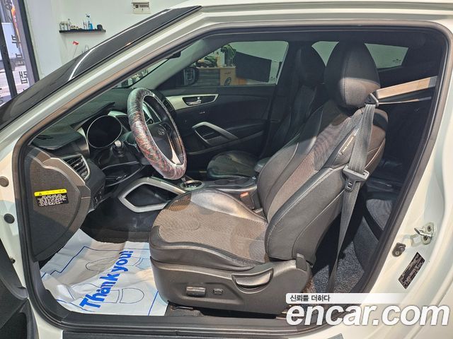 Hyundai Veloster 2012 — photo 8