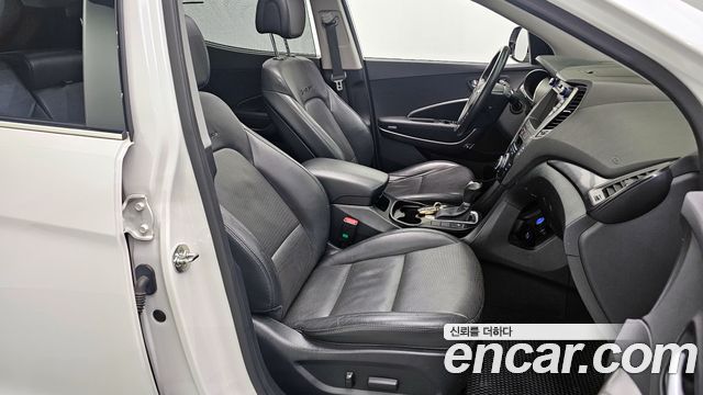 Hyundai Santafe 2016 — photo 10