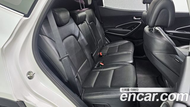 Hyundai Santafe 2016 — photo 12