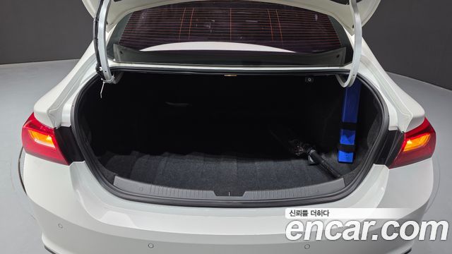 Chevrolet Korea Malibu 2017 — photo 20