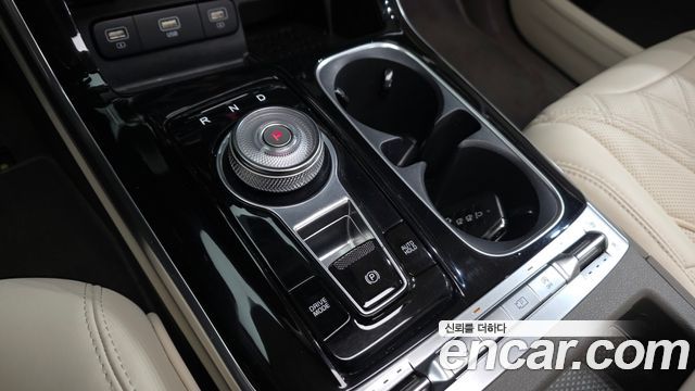 Kia Canival 2022 — photo 9