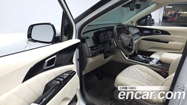 Kia Canival 2022 — photo 12