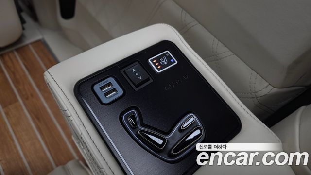 Kia Canival 2022 — photo 18