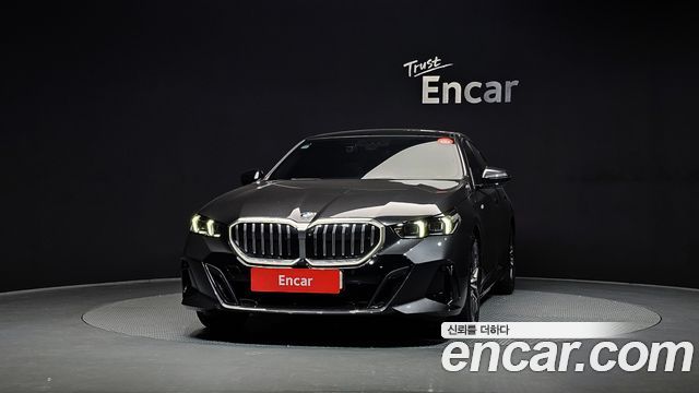 BMW 5-Series 2024 — photo 3