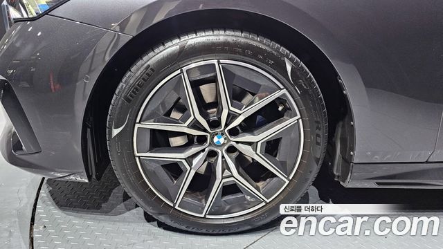 BMW 5-Series 2024 — photo 5
