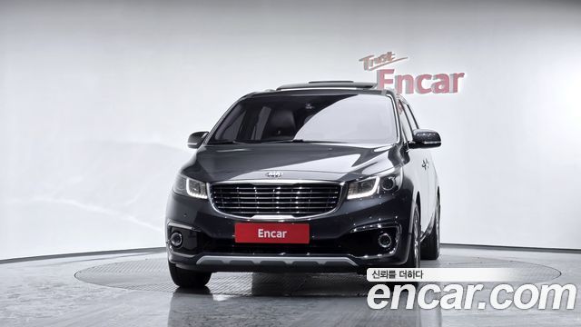 Kia Canival 2015 — photo 3