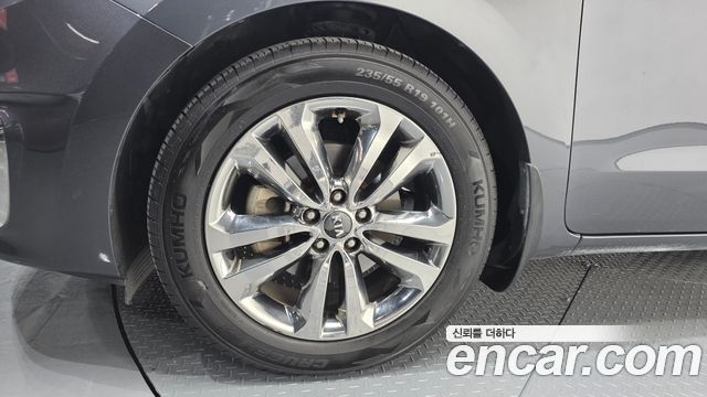 Kia Canival 2015 — photo 5