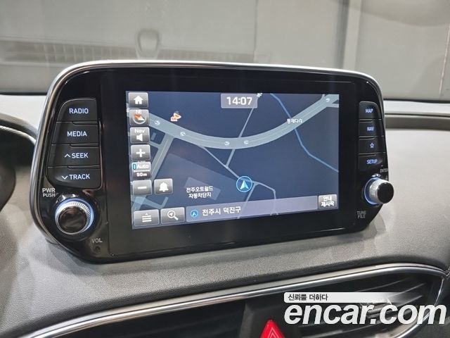 Hyundai Santafe 2020 — photo 9