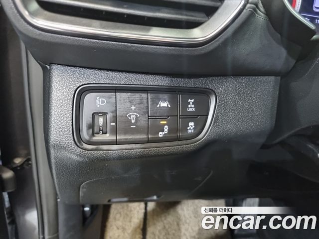 Hyundai Santafe 2020 — photo 11