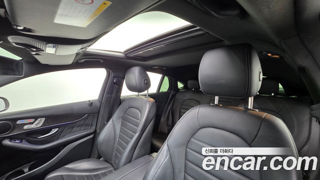 Mercedes-Benz GLC-Class 2020 — photo 12