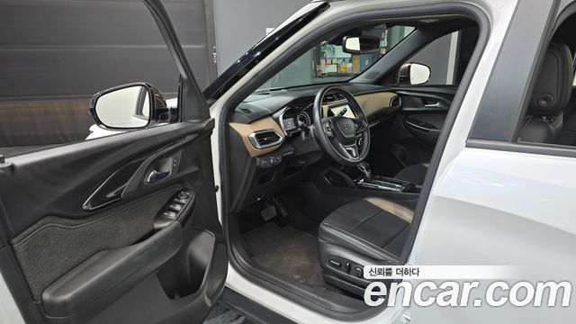 Chevrolet Korea Trailblazer 2022 — photo 10