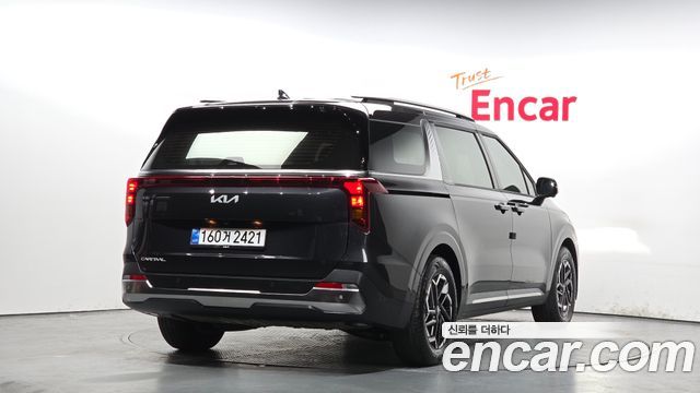 Kia Canival 2025 — photo 2