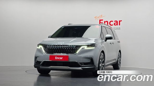Kia Canival 2023 — photo 3
