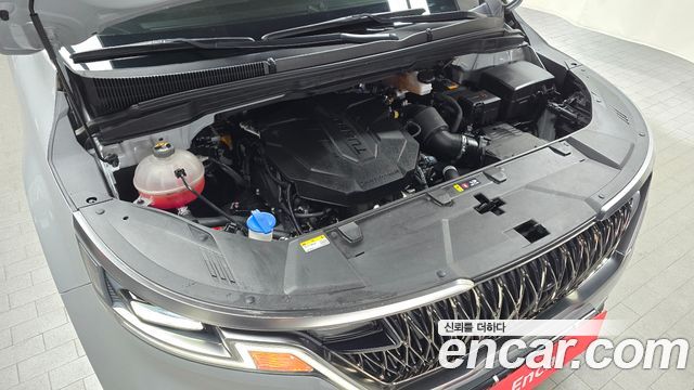 Kia Canival 2023 — photo 6