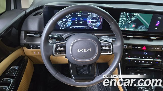 Kia Canival 2023 — photo 13