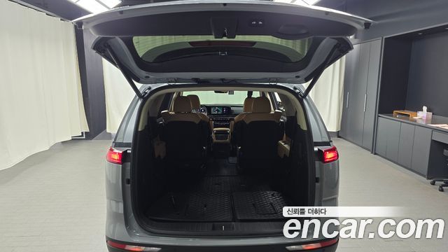 Kia Canival 2023 — photo 20
