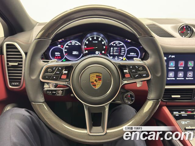 Porsche Cayenne 2023 — photo 8